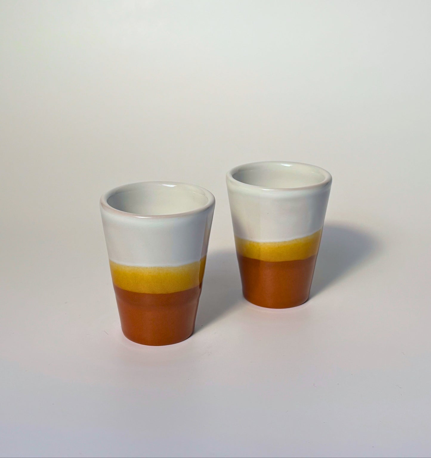 Espresso kopjes Dipped Oker - twee stuks