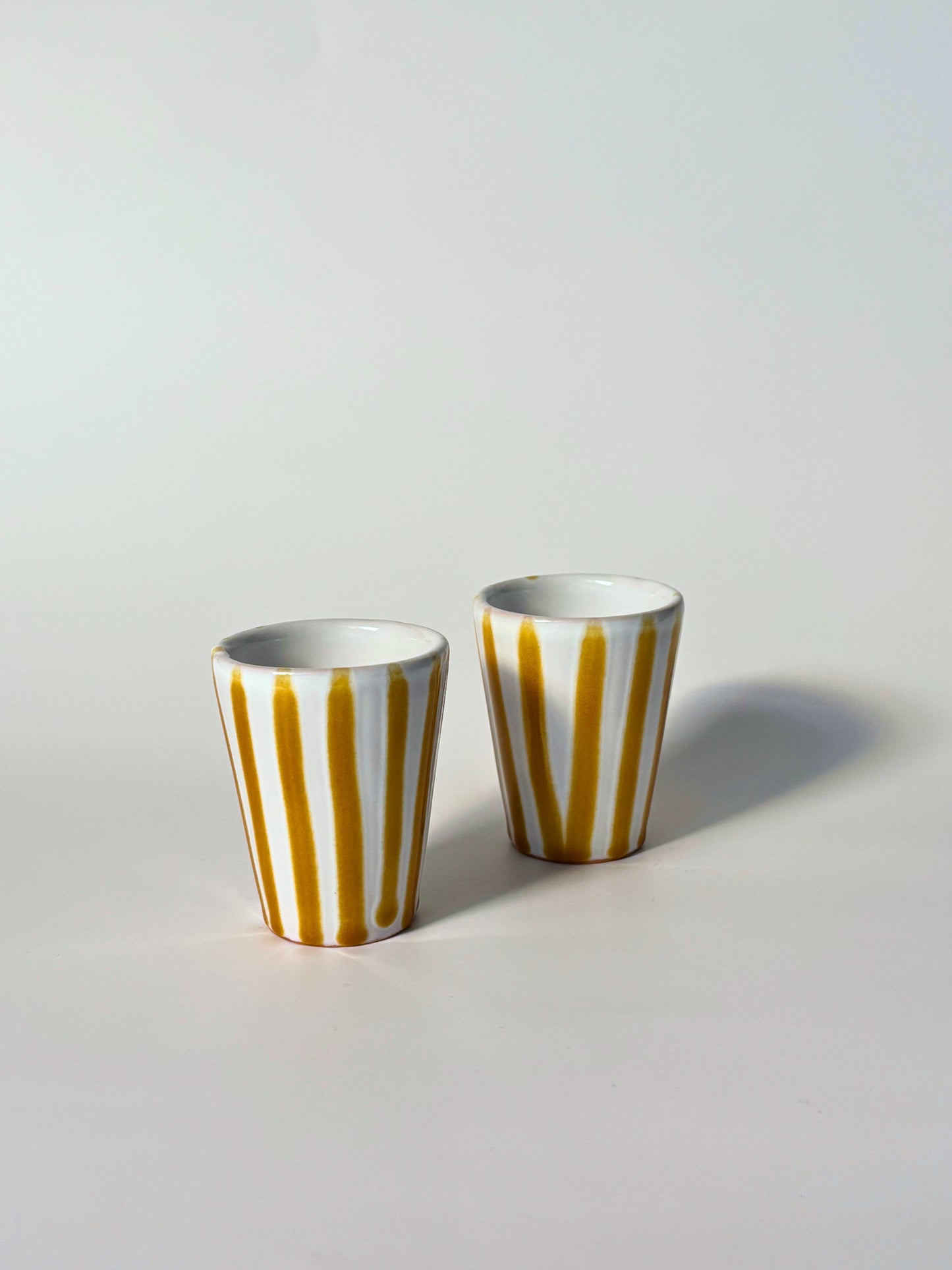 Espresso kopjes Striped Oker - twee stuks