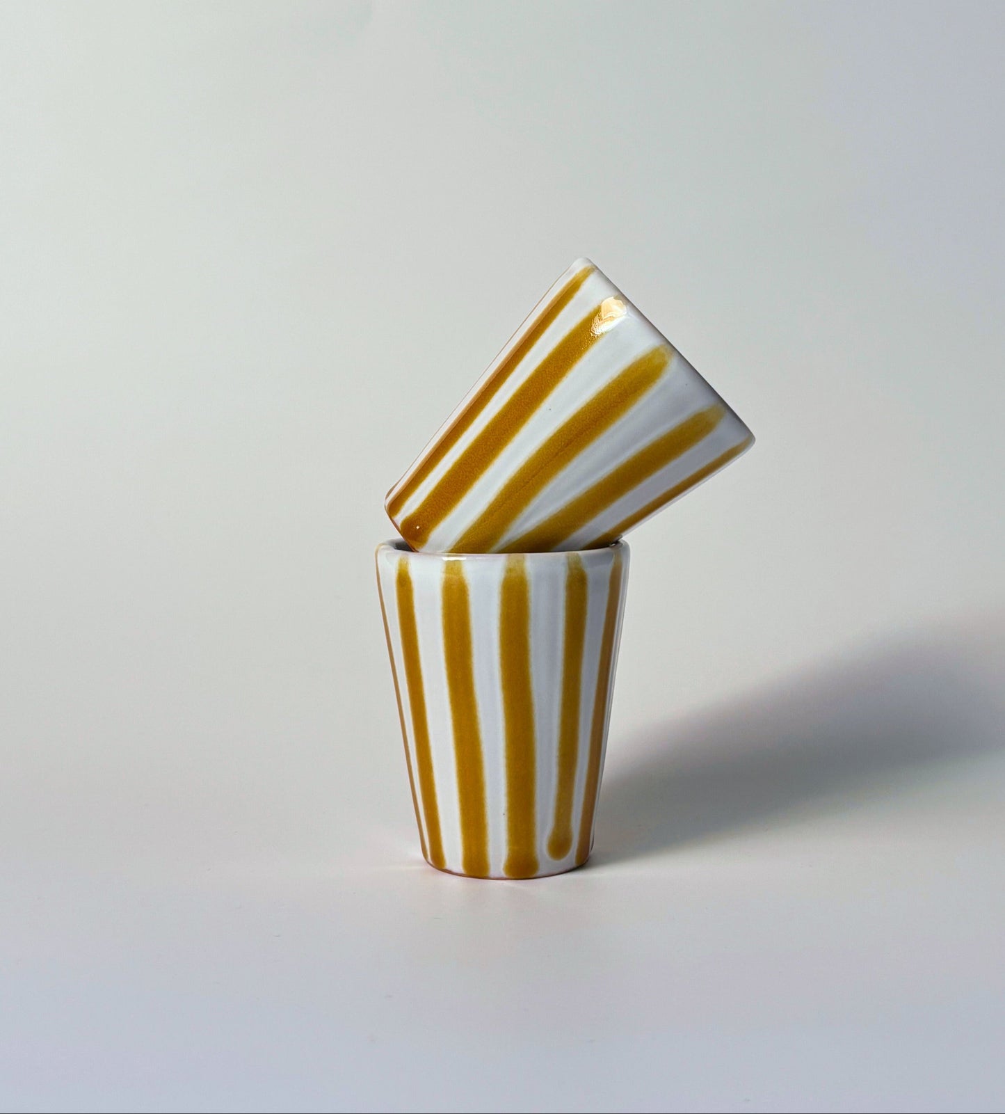 Espresso kopjes Striped Oker - twee stuks