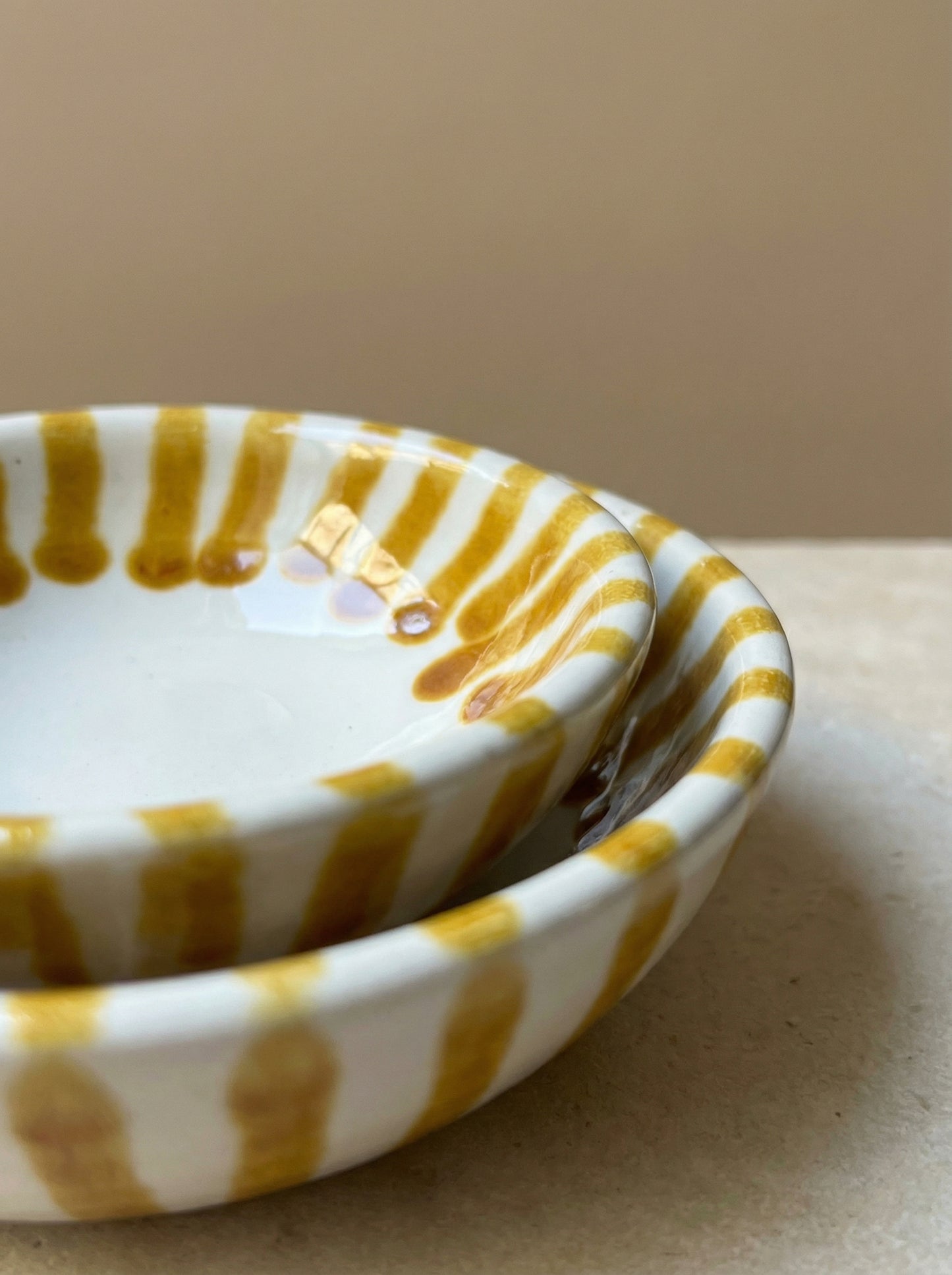 Schaaltjes Striped Oker